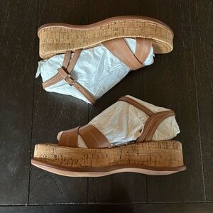 Naturalizer Rikki Brown Leather Platform Sandals Cork Strappy  Size 6.5M Neutral